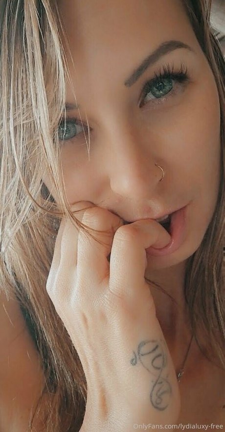 lydialuxy free sex star pics