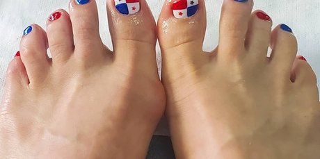 lesbian onlyfans top pic