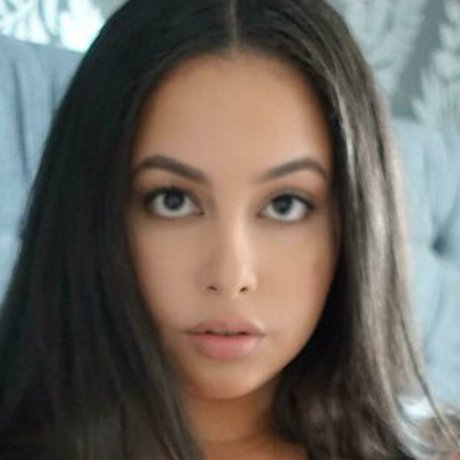 Zina Hadid pornstar nudes archive