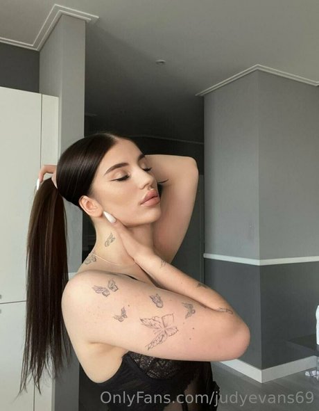 judyevans69 model hd images