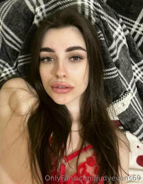 judyevans69 model pic