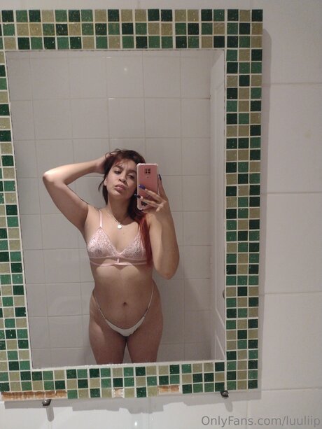Luuliip model nudes images
