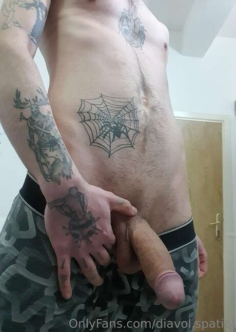 Diavol Spatial star naked picture