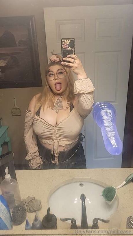 Eviltease high quality star image