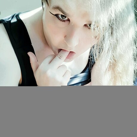 Autumnanarchy model pretty pics