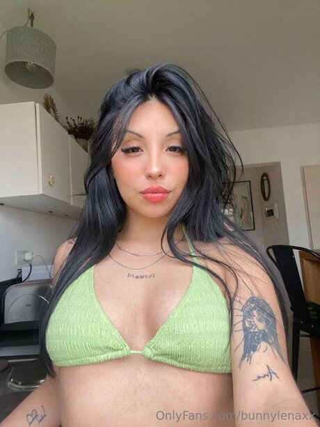 Its Emilyy hot star pics