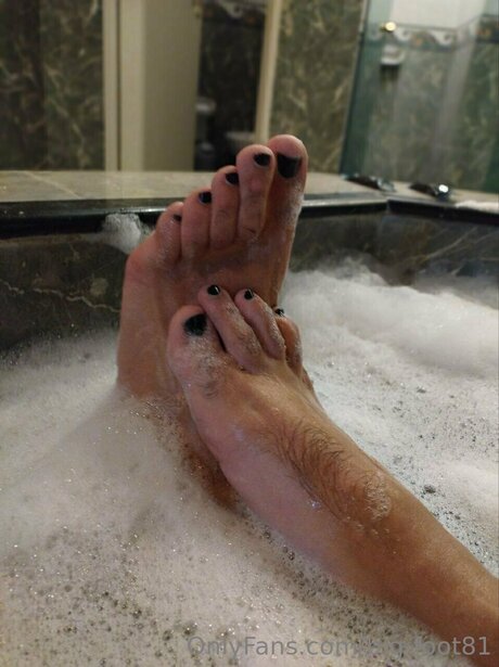 Big Foot81 sexy actress pictures