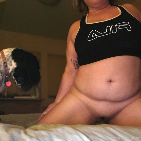 Eloiseinbed xxx model photo
