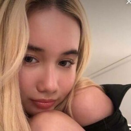 Lil Tay model art pictures
