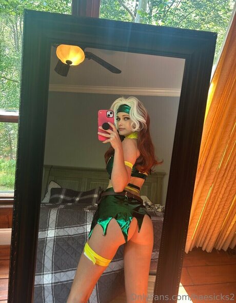 Haesicks star sexy galleries
