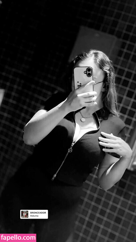 Oryvllmiee model nude photos