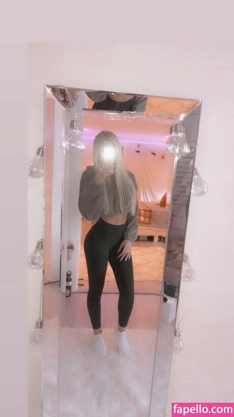 nikkidalessandro22 pornstar nudes pics
