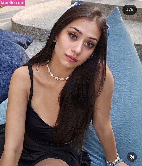 VDarquise nude pornstar galleries