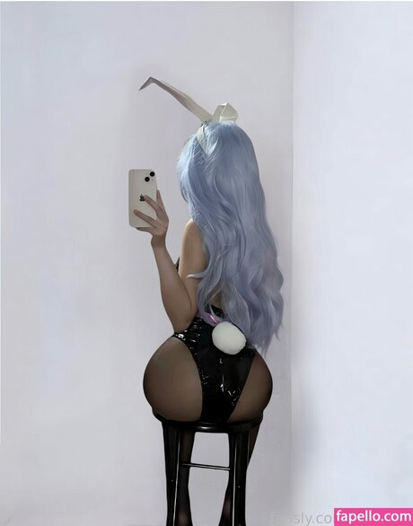 Dollfault model adult img