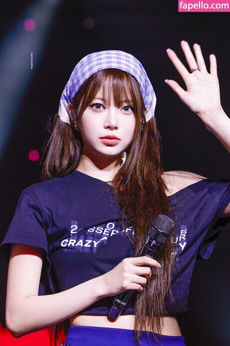 Hong Eunchae high quality actress pictures