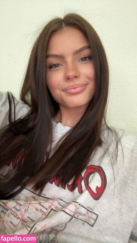 Lacey Solberg sex model pic