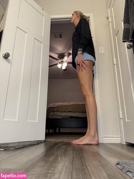 Amazon Allie sex star image