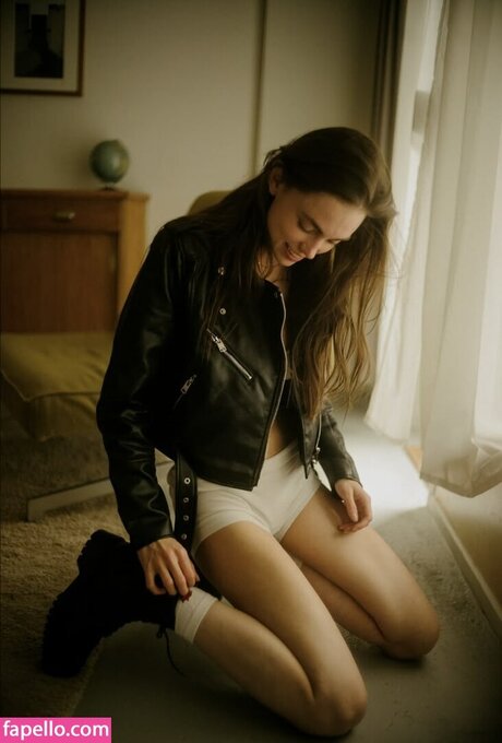 Charleen Weiss hot model photo