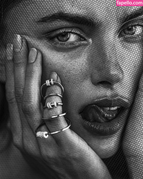 Charleen Weiss art model images