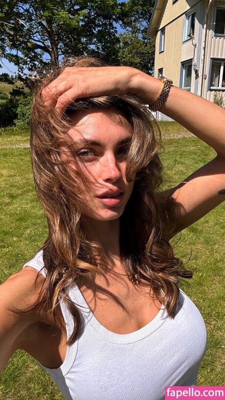 Charleen Weiss hd pornstar photos