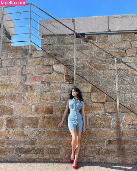 Anika Vishwanath nice model photo