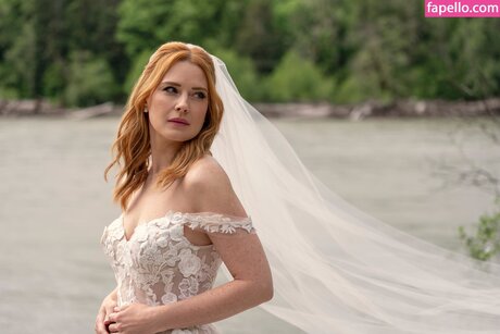 Alexandra Breckenridge pornstar free images