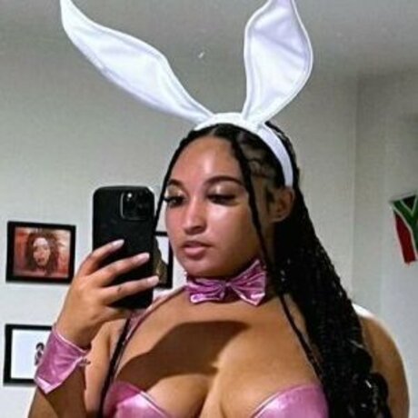 Melanadavids art pornstar photos