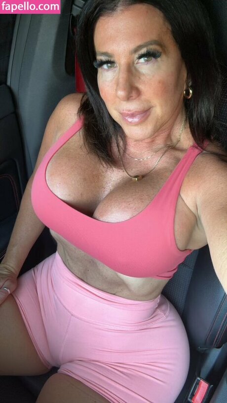 Fitazzona hot star pics