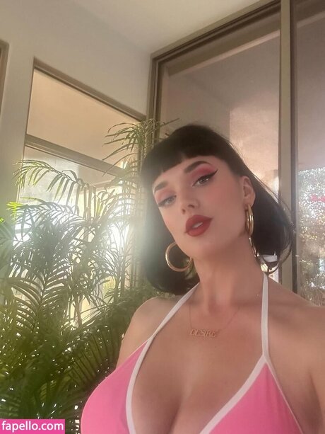 Megan Louise hd star images