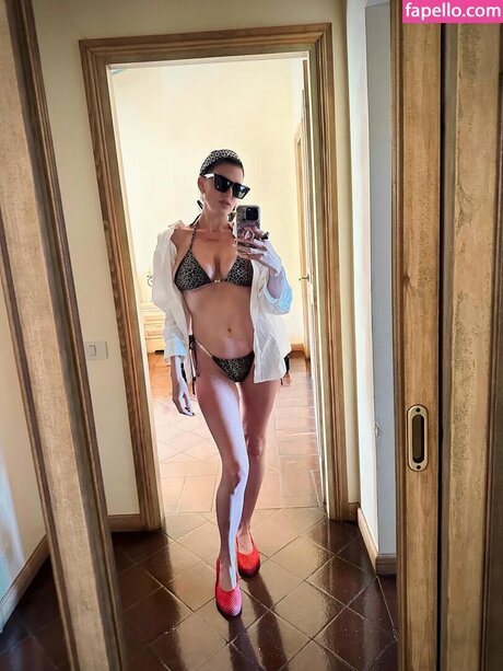 Megan Louise free pornstar pic