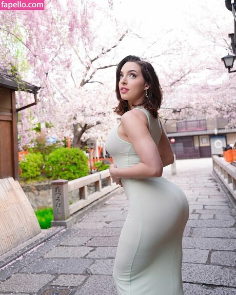 Miss Bri Torres star best photo