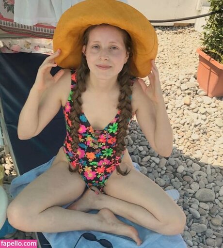Jessie Cave free model archive