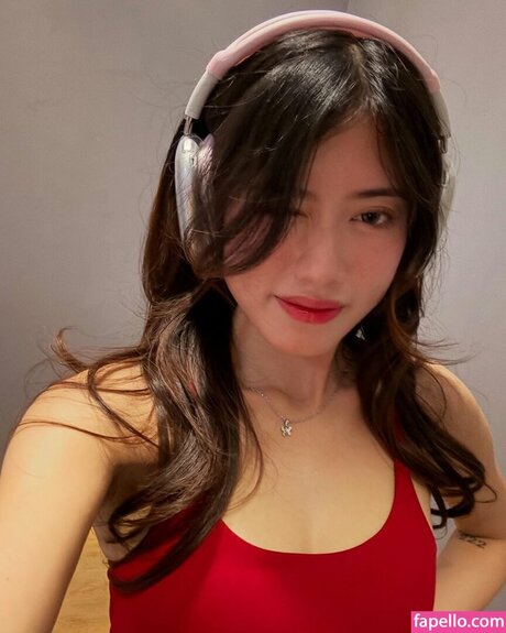 Celia Tran sexy model gallery