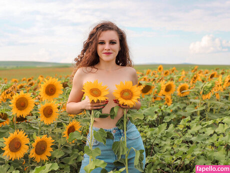 Redhead Aggie star best pictures