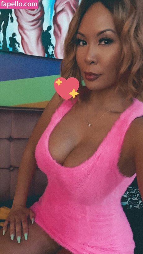 Shaye Sanjuan nude star gallery