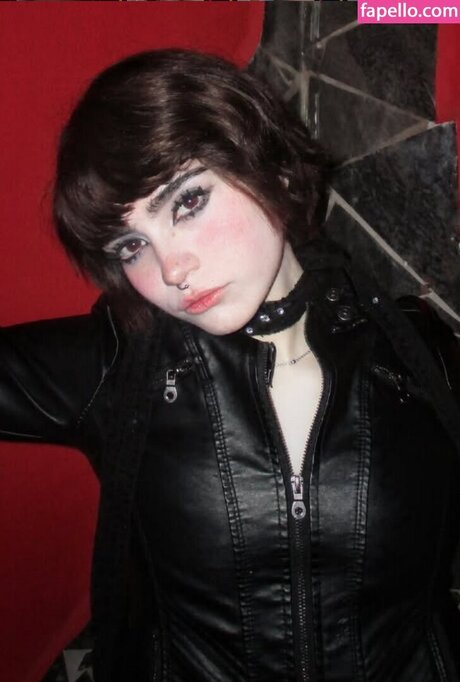 elinoiiddx perfect model image