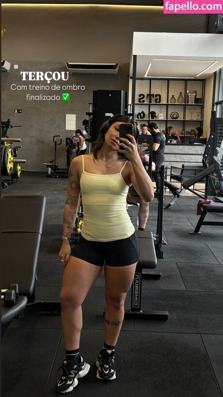 Glenda Higrid star sexy pic