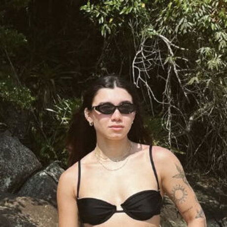 Glenda Higrid model top pics
