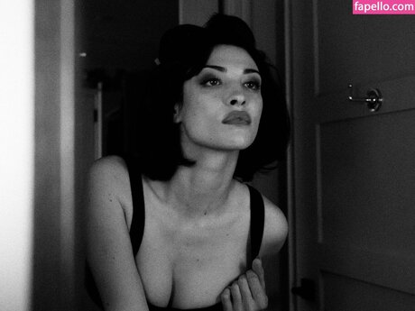 Lera Abova star art photo