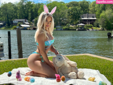 Alissa Hale model nice photos
