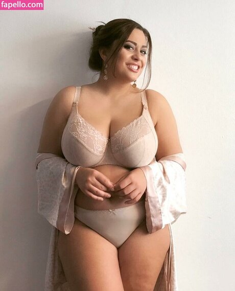 Coco Rains xxx actress archive