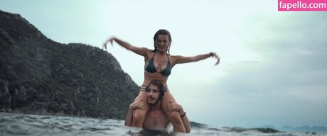 P nar Deniz nudes model galleries