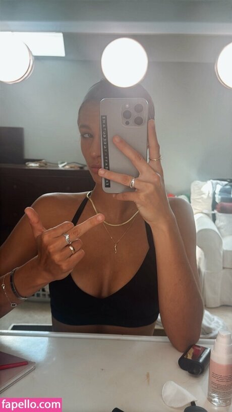 Goddess Rhegan pornstar beautiful photos