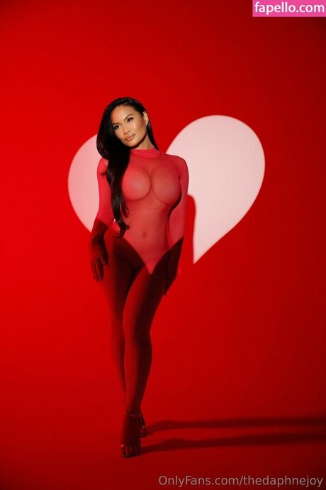 DaphneJoy top profile image