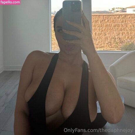 DaphneJoy porn star pic