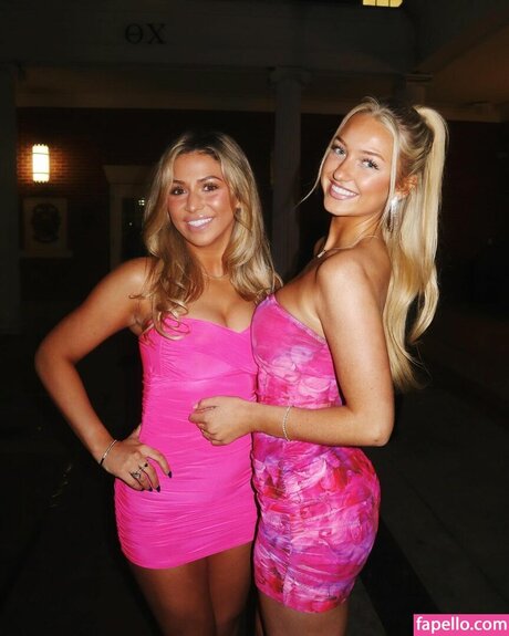 Sydney Thomas sex model gallery