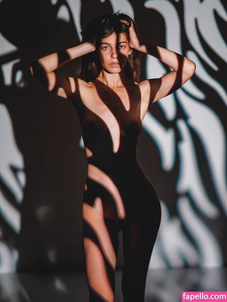 Tanya Asmodeus xxx model photo