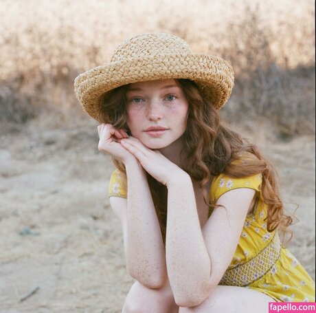 Samantha Cormier model hd pic