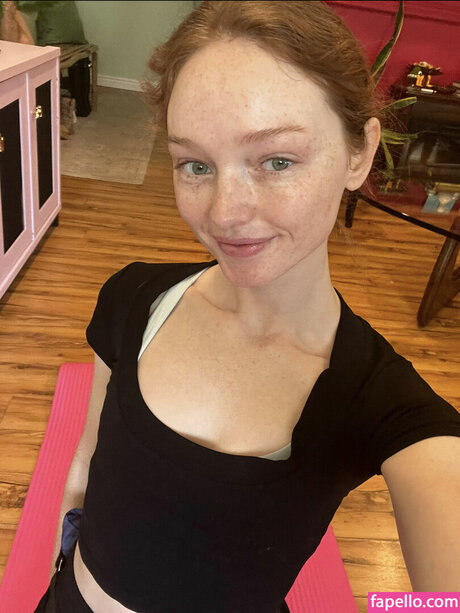 Samantha Cormier beautiful actress galleries