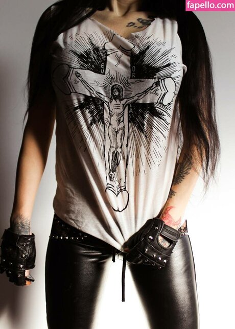 Toxic Vision model xxx archive
